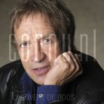 22-06-2006 Alex Roeka at studio in Amsterdam.

[keywords]Headshot, Eyecontact, Guitar, Singer[/keywords]